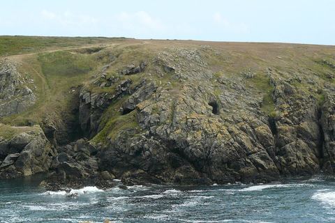 Les falaises de Port Saint-Nicolas sur la côte sauvage de Groix
